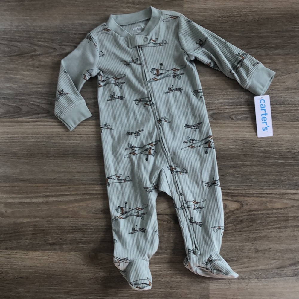 ❤️$8 NWT Carter's 9 Months Airplane Footie